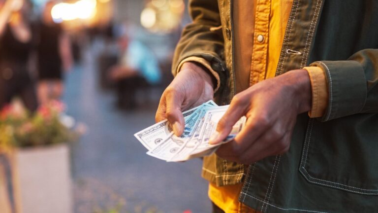 7 Side Hustles That Are Actually Worth the Time — and 3 That Are Not