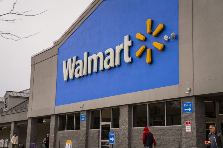 3 Things to Know About Walmart Stock Before You Buy