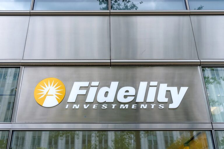 Fidelity Adds 100+ ETFs to $100 Service Fee List Starting June 2026
