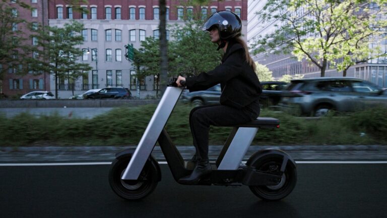 a16z-backed Infinite Machine is building e-bikes that feel like mopeds. Cyclists may have qualms