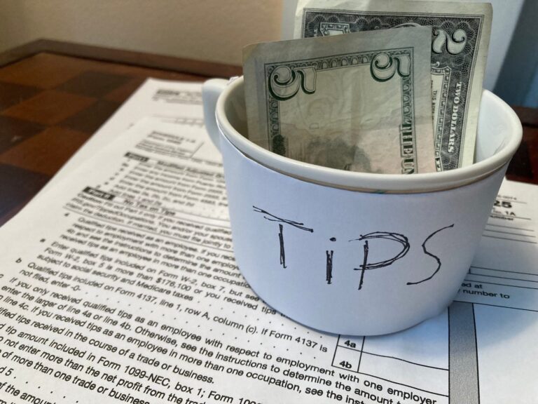 IRS Finalizes ‘No Tax on Tips’ Rules Days Before April 15