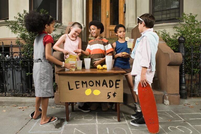 Should You Buy Lemonade Stock Before April 29?