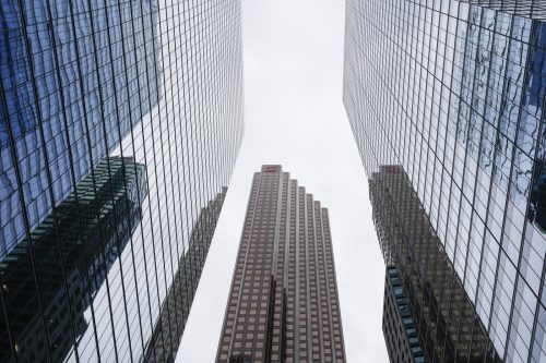 Banks poised for ‘solid growth’ in Q2 despite uncertain economic backdrop: analysts