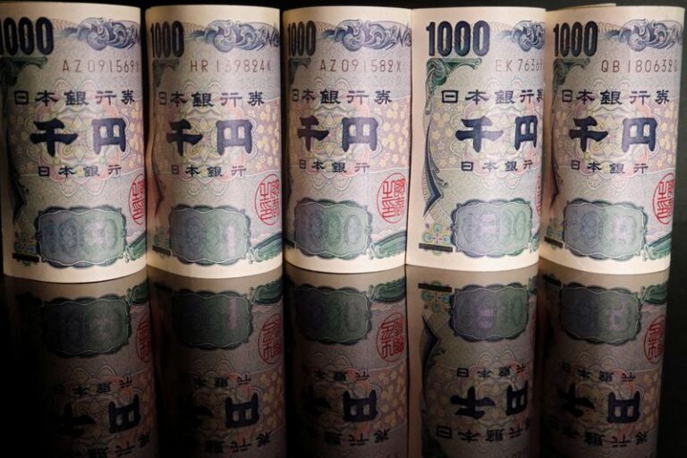 Yen steady as intervention fears linger with Japan shut for holidays