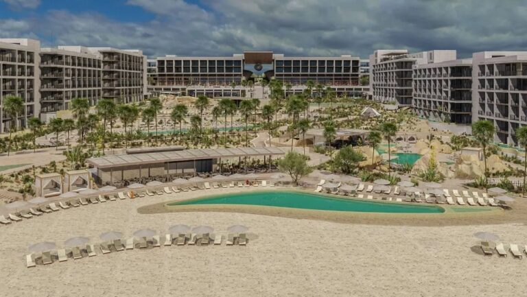 Hyatt Opening First Park Hyatt & Grand Hyatt All-Inclusive Resorts