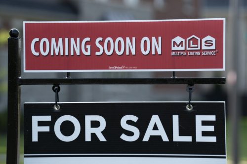 May home sales down 5.1% from year earlier, but CREA says momentum building