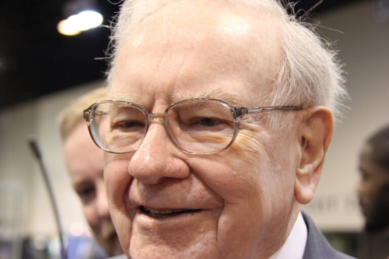 Warren Buffett Offloaded a Chunk of His Biggest Holding. Here’s Where the Money Went.