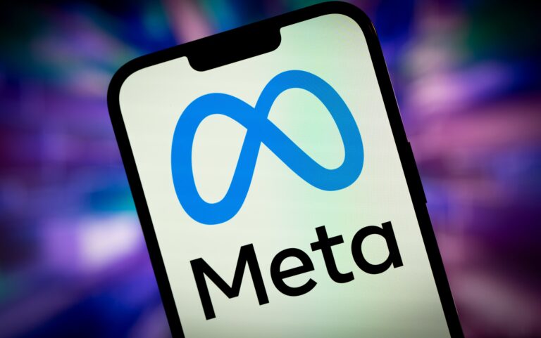 Can Meta’s New $300 Glasses Turn Around the Stock?