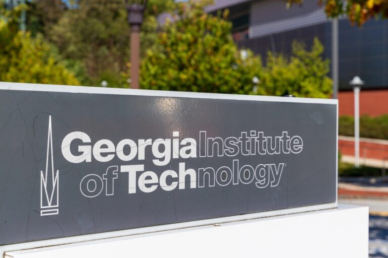 Colleges Dropping Supplemental Essays 2026-27: Full List