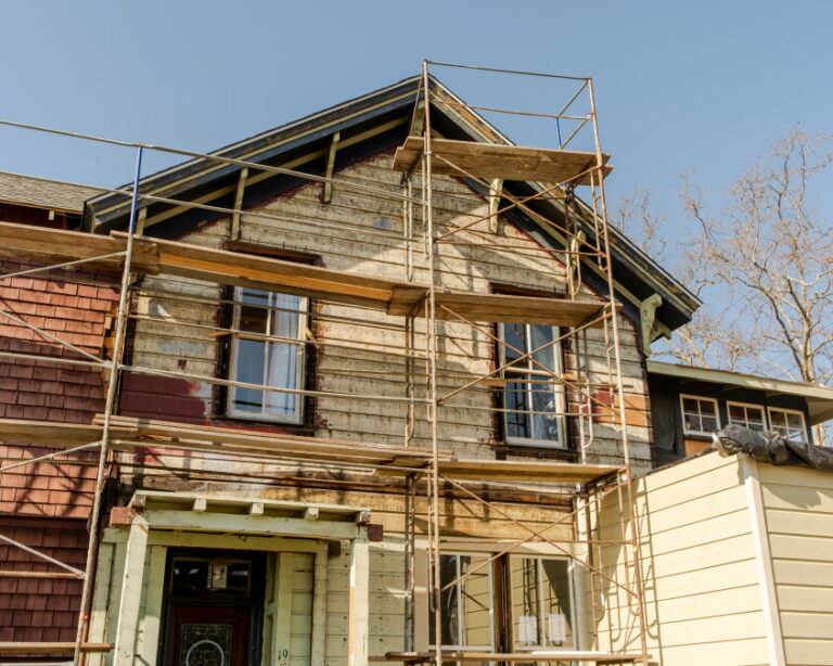 Homeowners are choosing to renovate rather than move
