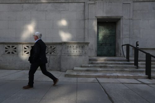 Canada’s long-term bond auction draws highest yield since 2007
