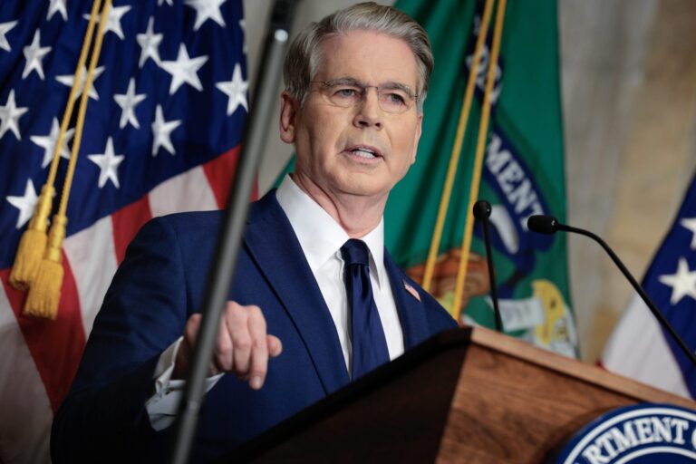 $40 trillion U.S. national debt just got uglier as interest payments rise to $1.25 trillion a year